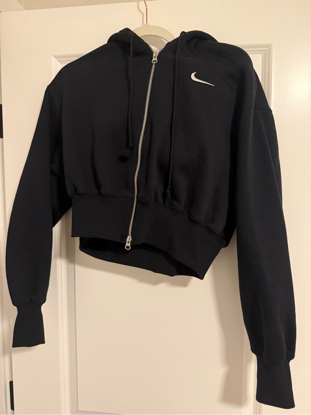 Nike Black Cropped Full-Zip Hoodie with Swoosh
